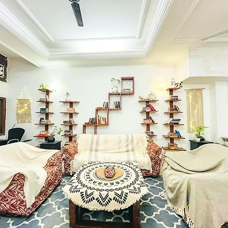 Atharva'S Homestay By Goaround Homes - Nehru Enclave Metro, South Delhi Yeni Delhi Dış mekan fotoğraf