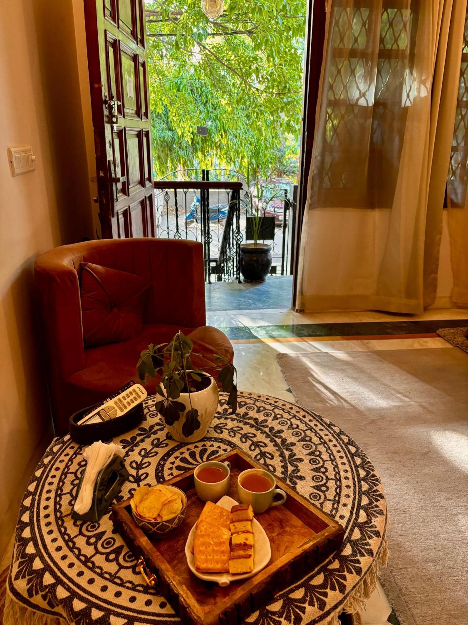 Atharva'S Homestay By Goaround Homes - Nehru Enclave Metro, South Delhi Yeni Delhi Dış mekan fotoğraf