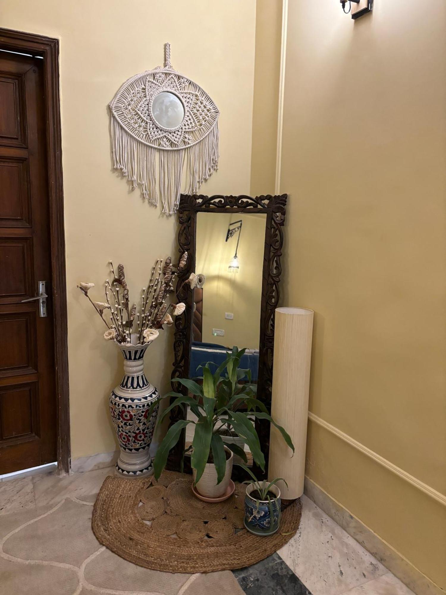 Atharva'S Homestay By Goaround Homes - Nehru Enclave Metro, South Delhi Yeni Delhi Dış mekan fotoğraf