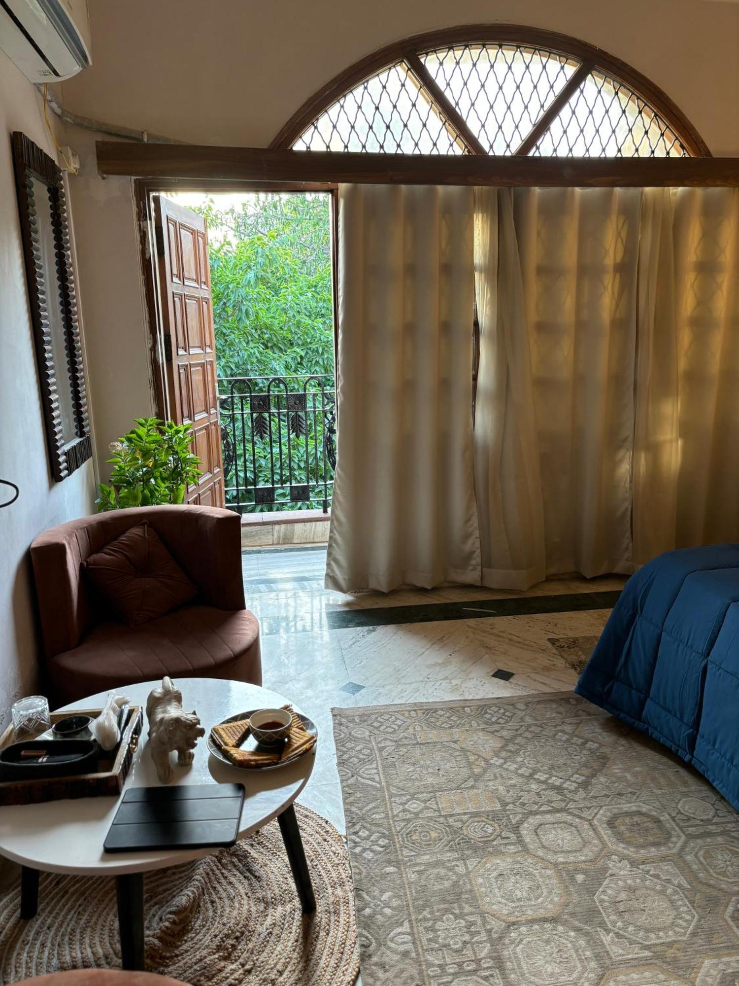 Atharva'S Homestay By Goaround Homes - Nehru Enclave Metro, South Delhi Yeni Delhi Dış mekan fotoğraf