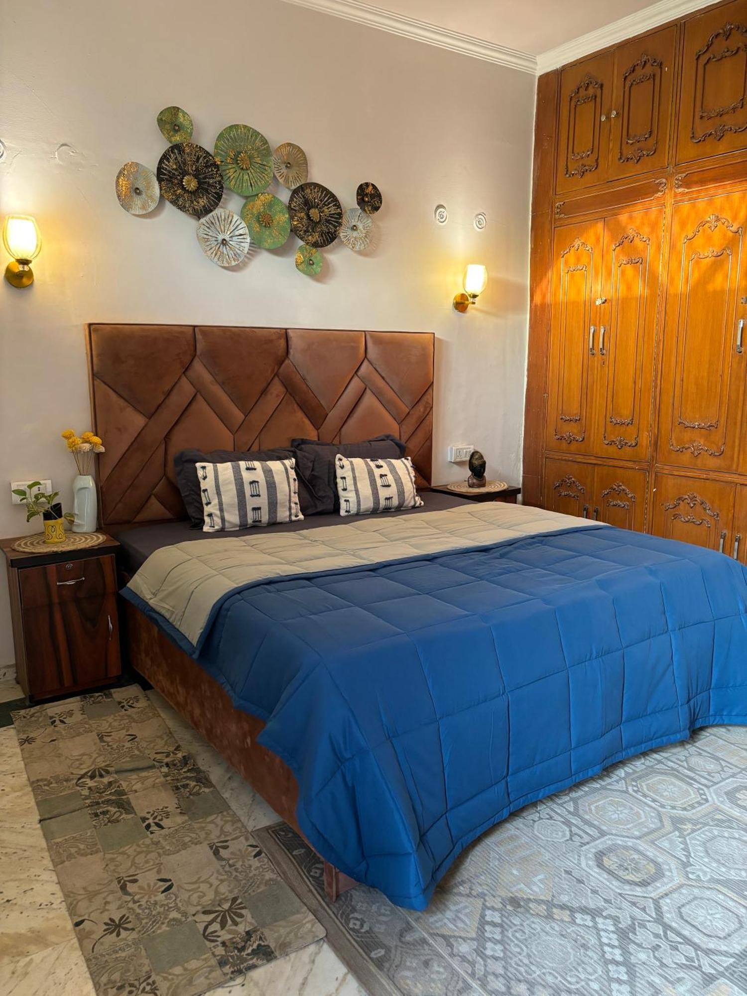 Atharva'S Homestay By Goaround Homes - Nehru Enclave Metro, South Delhi Yeni Delhi Dış mekan fotoğraf
