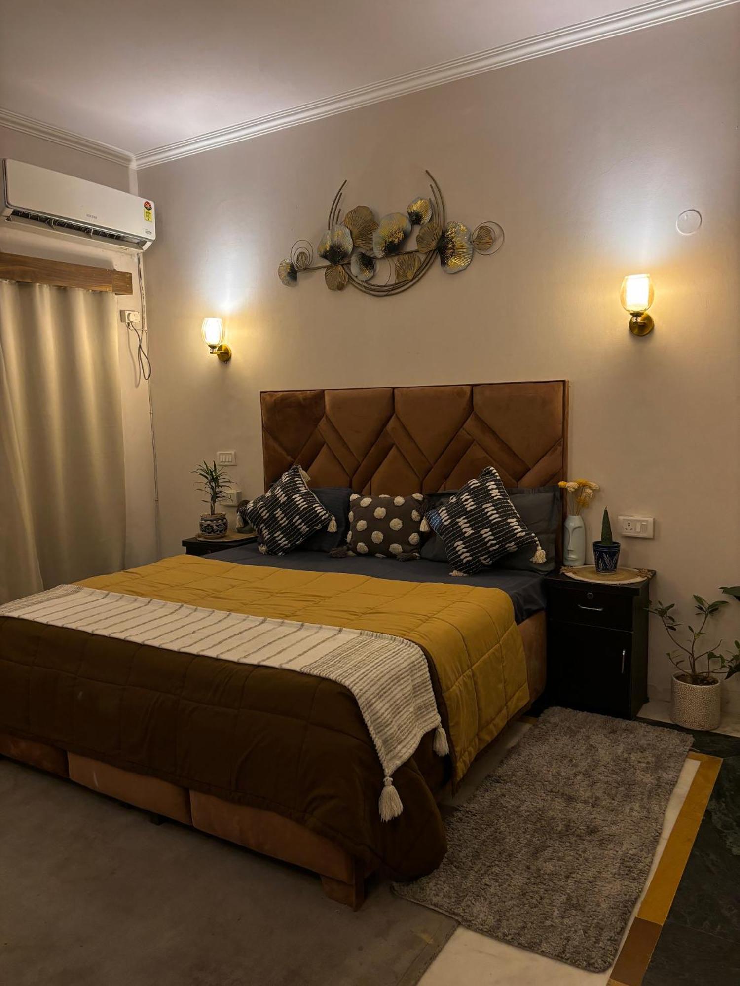 Atharva'S Homestay By Goaround Homes - Nehru Enclave Metro, South Delhi Yeni Delhi Dış mekan fotoğraf