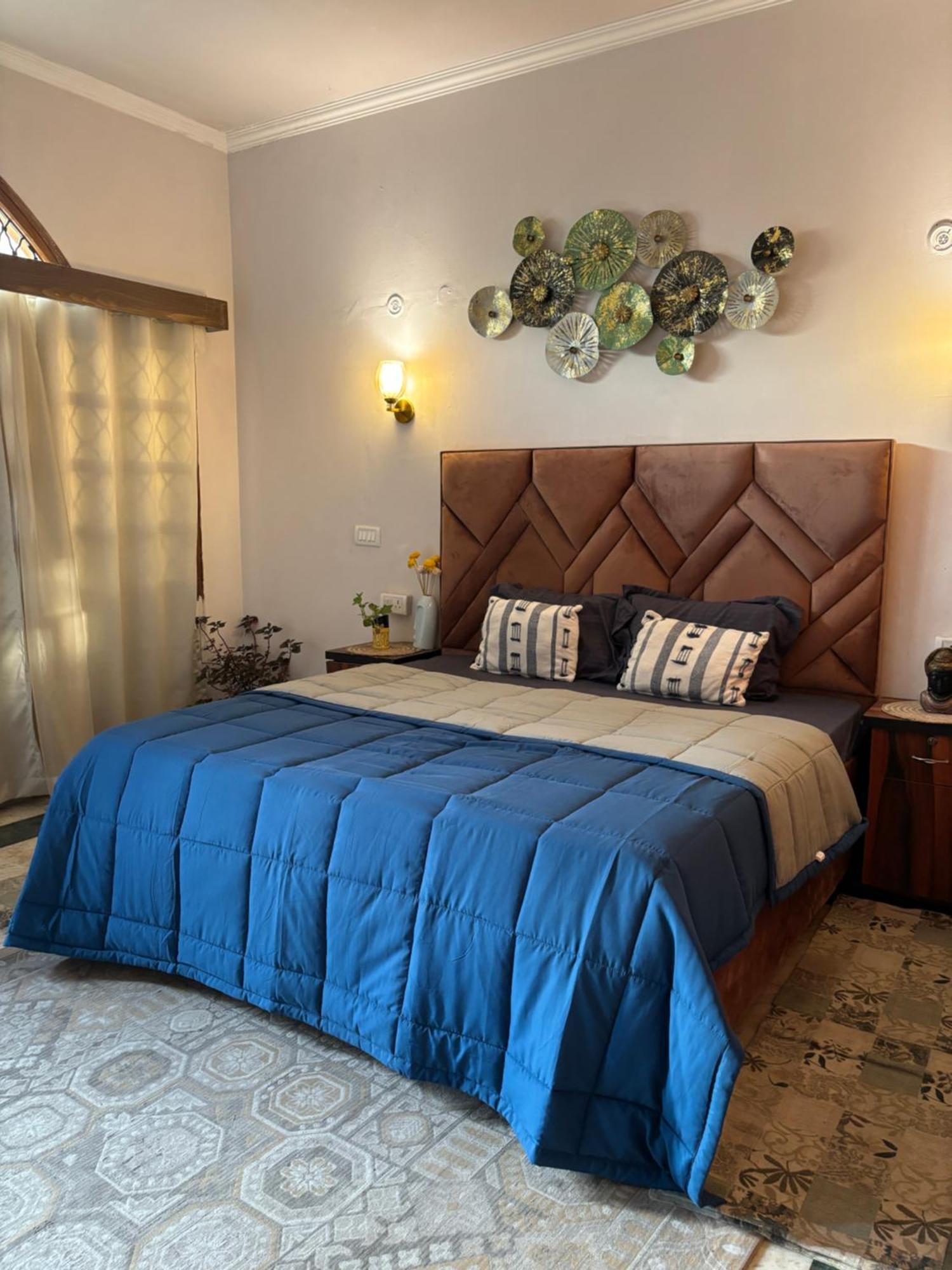 Atharva'S Homestay By Goaround Homes - Nehru Enclave Metro, South Delhi Yeni Delhi Dış mekan fotoğraf