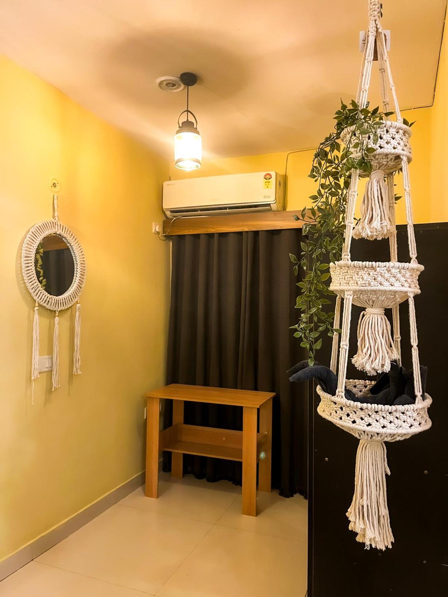 Atharva'S Homestay By Goaround Homes - Nehru Enclave Metro, South Delhi Yeni Delhi Dış mekan fotoğraf