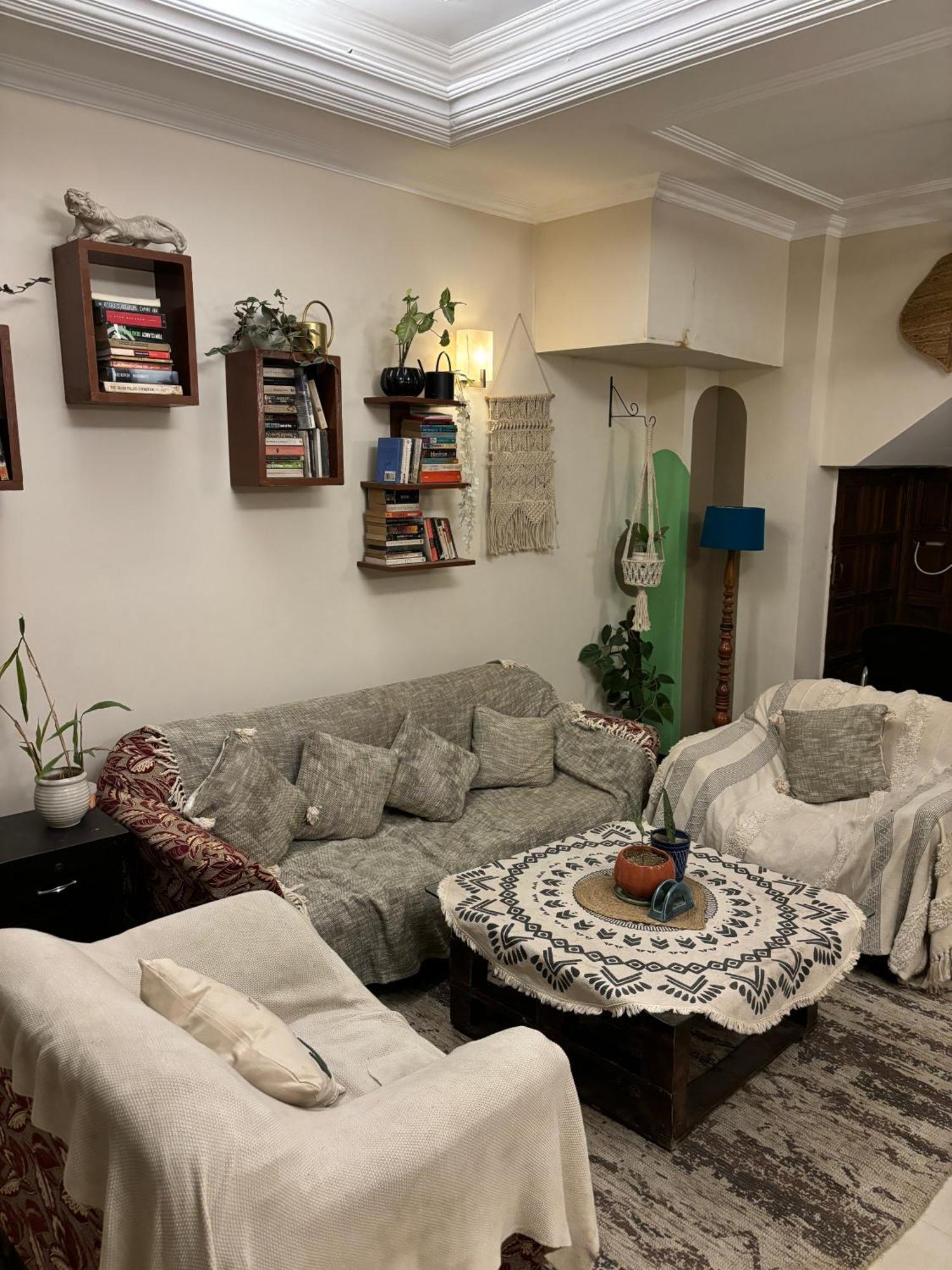 Atharva'S Homestay By Goaround Homes - Nehru Enclave Metro, South Delhi Yeni Delhi Dış mekan fotoğraf