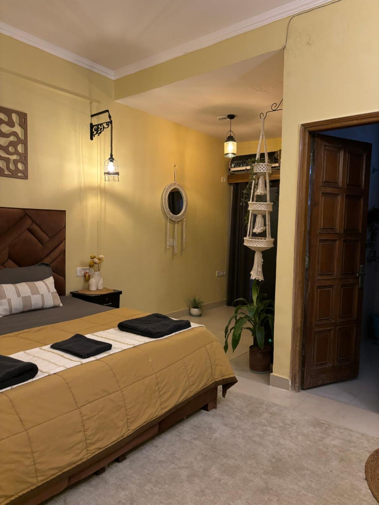 Atharva'S Homestay By Goaround Homes - Nehru Enclave Metro, South Delhi Yeni Delhi Dış mekan fotoğraf