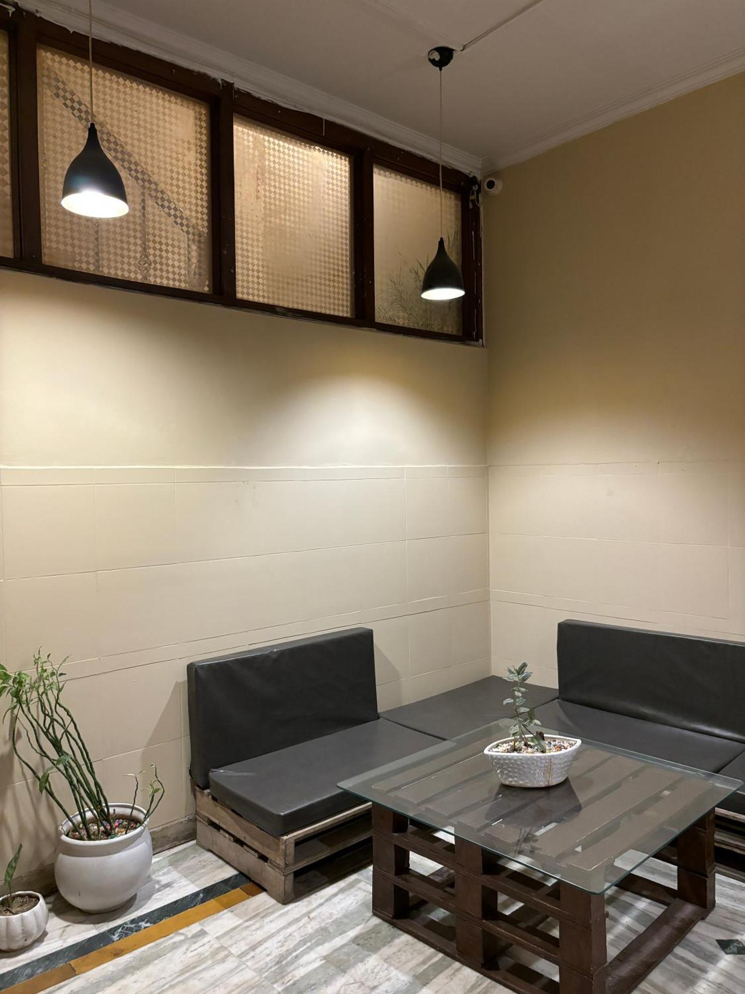 Atharva'S Homestay By Goaround Homes - Nehru Enclave Metro, South Delhi Yeni Delhi Dış mekan fotoğraf