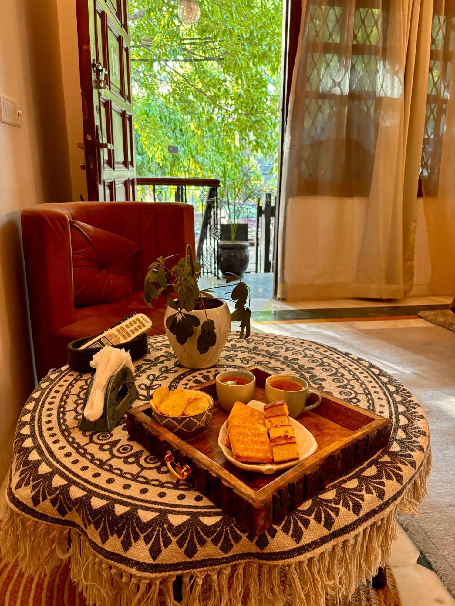Atharva'S Homestay By Goaround Homes - Nehru Enclave Metro, South Delhi Yeni Delhi Dış mekan fotoğraf