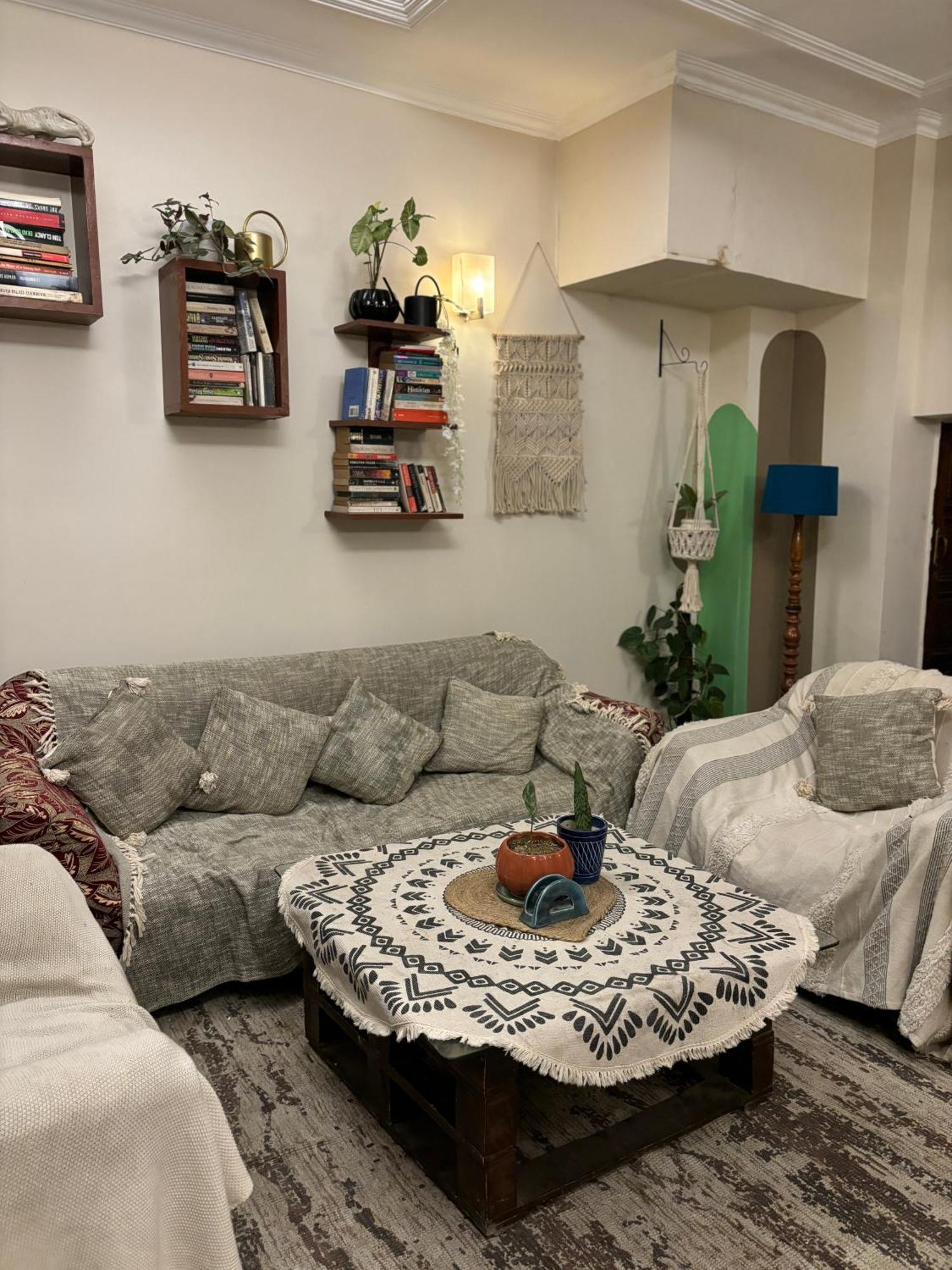 Atharva'S Homestay By Goaround Homes - Nehru Enclave Metro, South Delhi Yeni Delhi Dış mekan fotoğraf