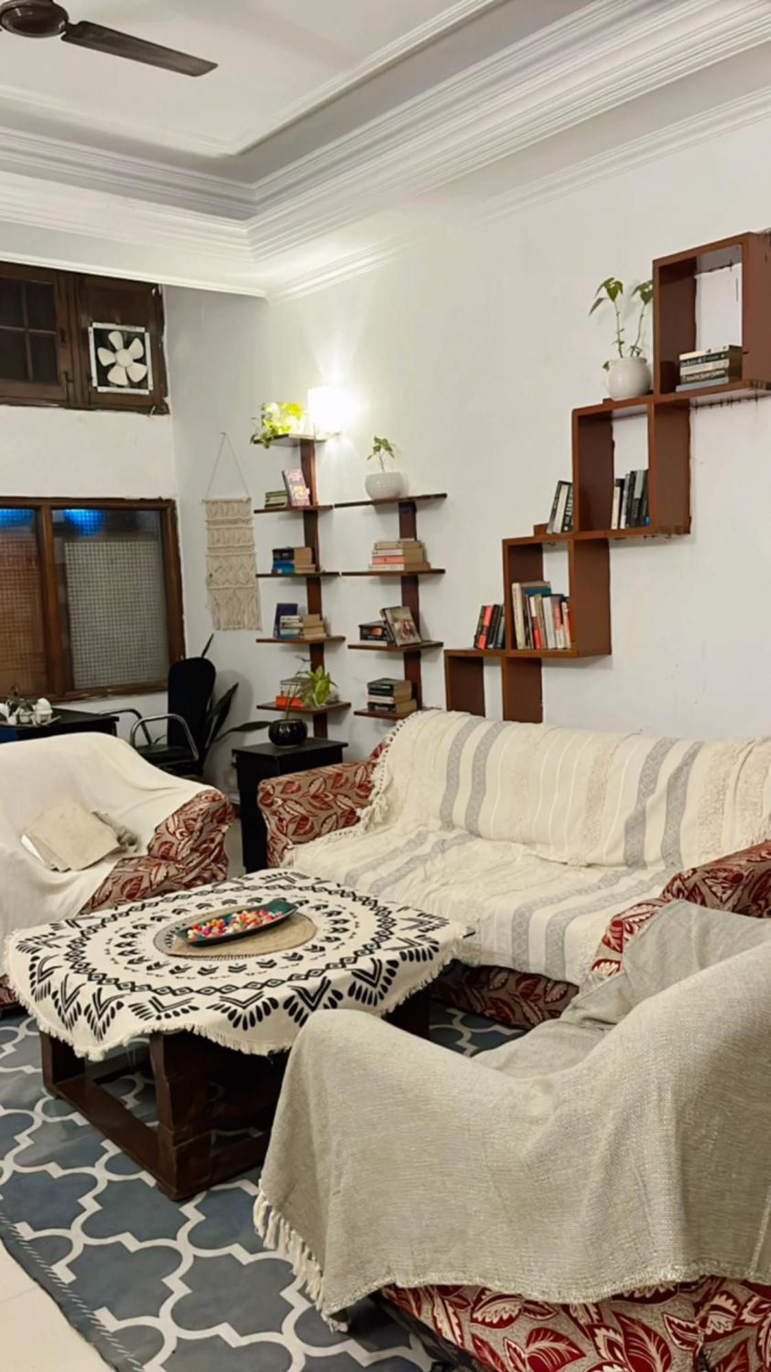 Atharva'S Homestay By Goaround Homes - Nehru Enclave Metro, South Delhi Yeni Delhi Dış mekan fotoğraf